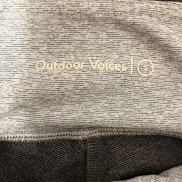 Outdoor Voices Springs 7/8 Leggings Gray Colorblock Yoga Active Size S $78 MSRP - Picture 3 of 7